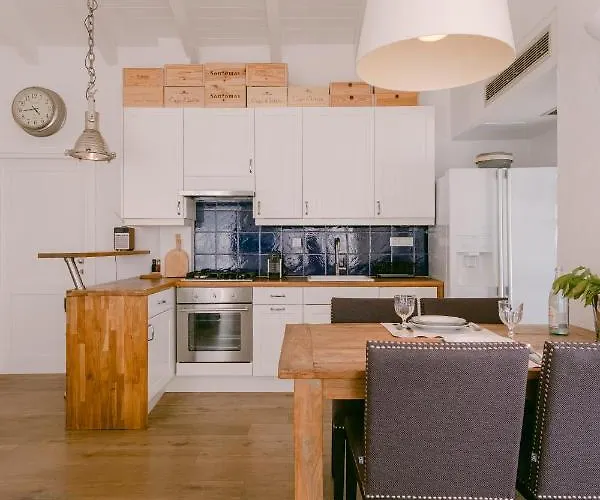 Pavi Life Style House With Private Pool Kornic