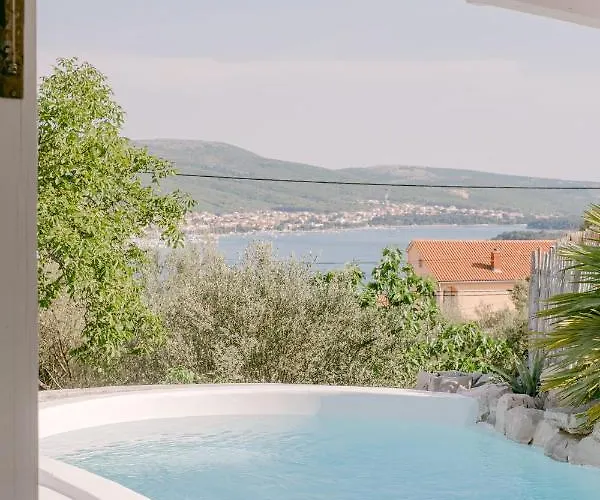 Pavi Life Style House With Private Pool Dom wakacyjny *